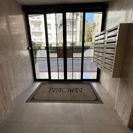 Palm Beach- Free Wifi- Parking- Sea View * Cannes