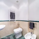 Palm Beach- Free Wifi- Parking- Sea View *