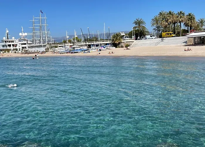 شقة Palm Beach- Free Wifi- Parking- Sea View *