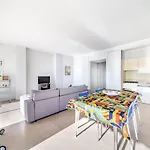 Appartamento Palm Beach- Free Wifi- Parking- Sea View Cannes