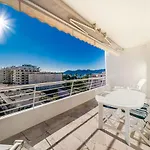 Palm Beach- Free Wifi- Parking- Sea View Appartamento Cannes